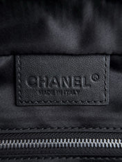 CHANEL 26S LARGE ZIP POUCH BAG 29 IN BEIGE CANVAS AND CALFSKIN SILVER HARDWARE