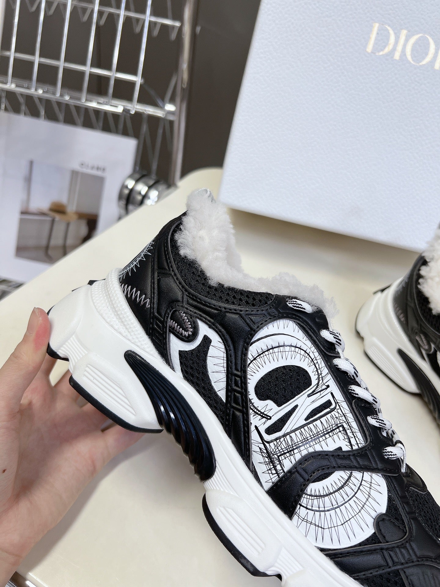 DIOR CHRONO SNEAKER 25S IN BLACK LAMBSKIN AND MESH FABRIC