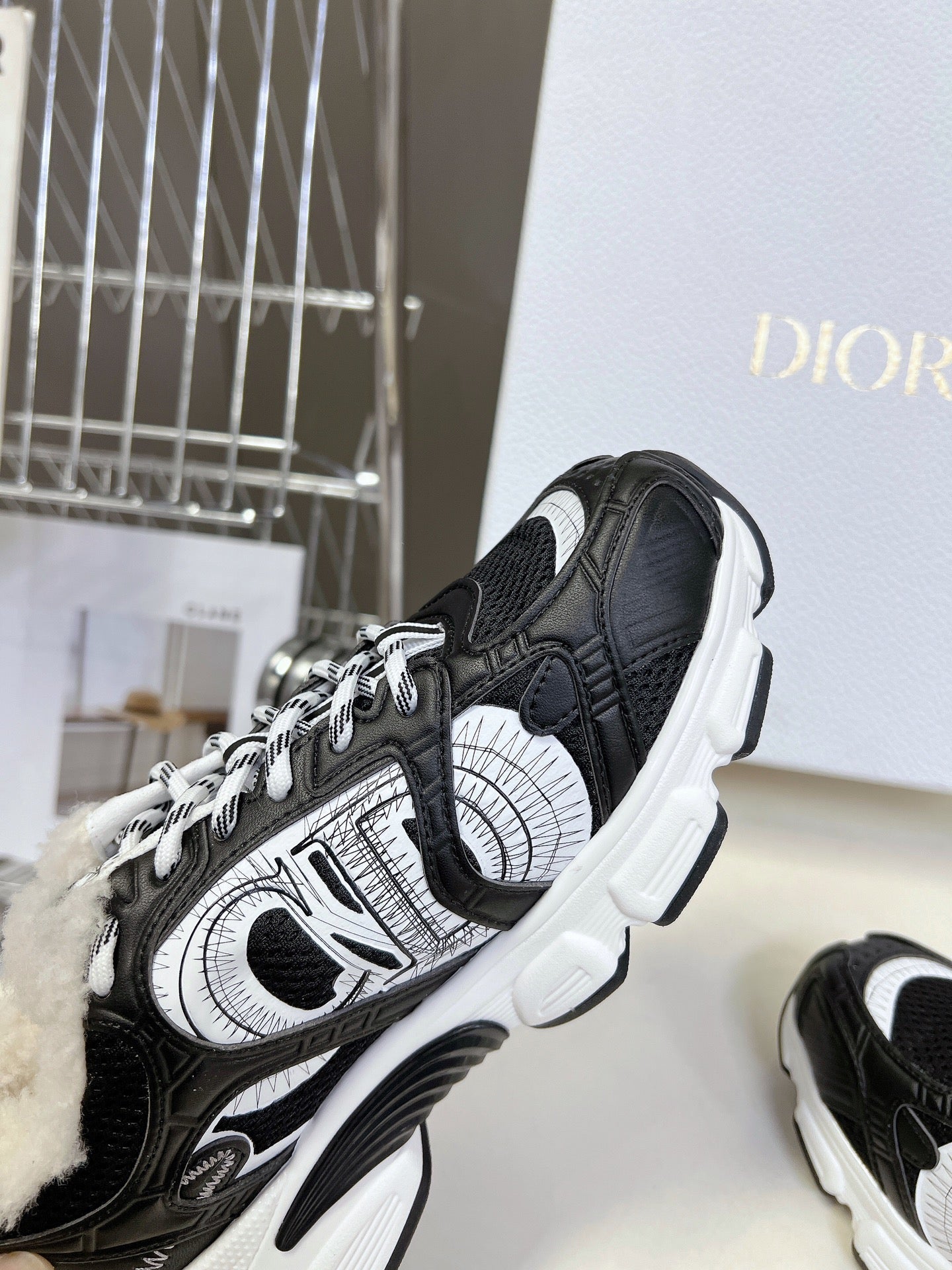 DIOR CHRONO SNEAKER 25S IN BLACK LAMBSKIN AND MESH FABRIC