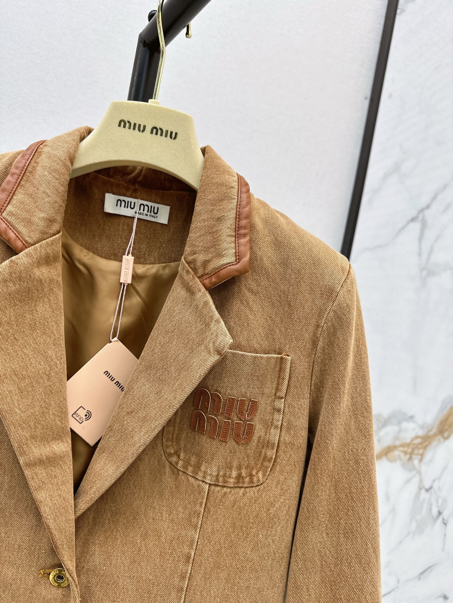 MIUMIU BLAZER STYLE 601