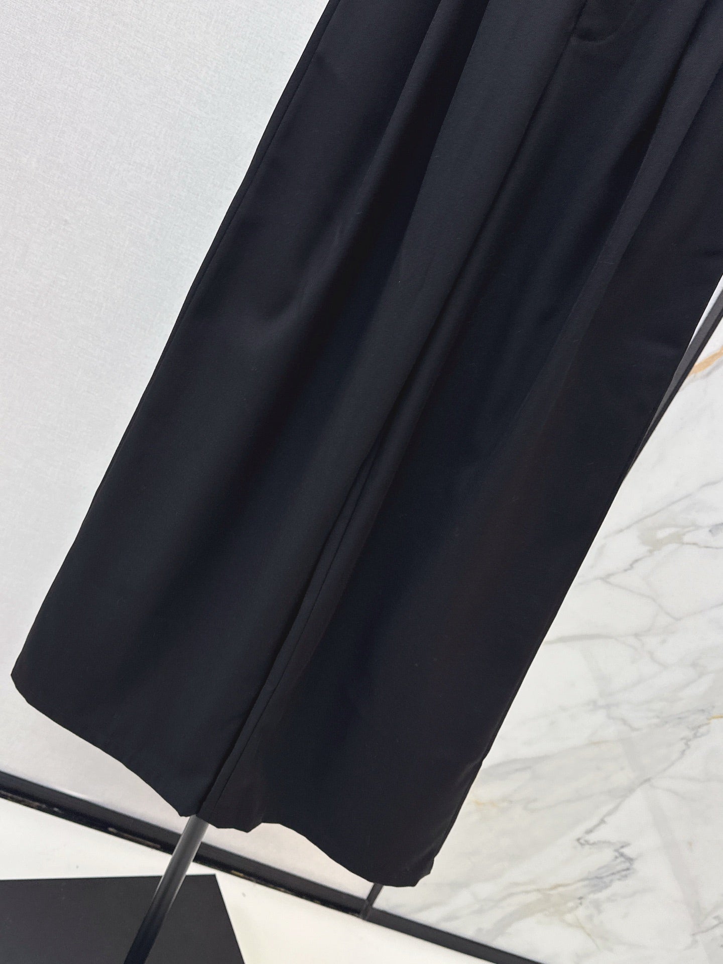 VALENTINO 26S STRAIGHT-LEG TROUSERS STYLE 79