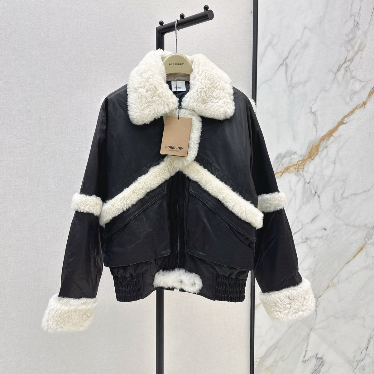 BURBERRY 25S BOMBER JACKET 069