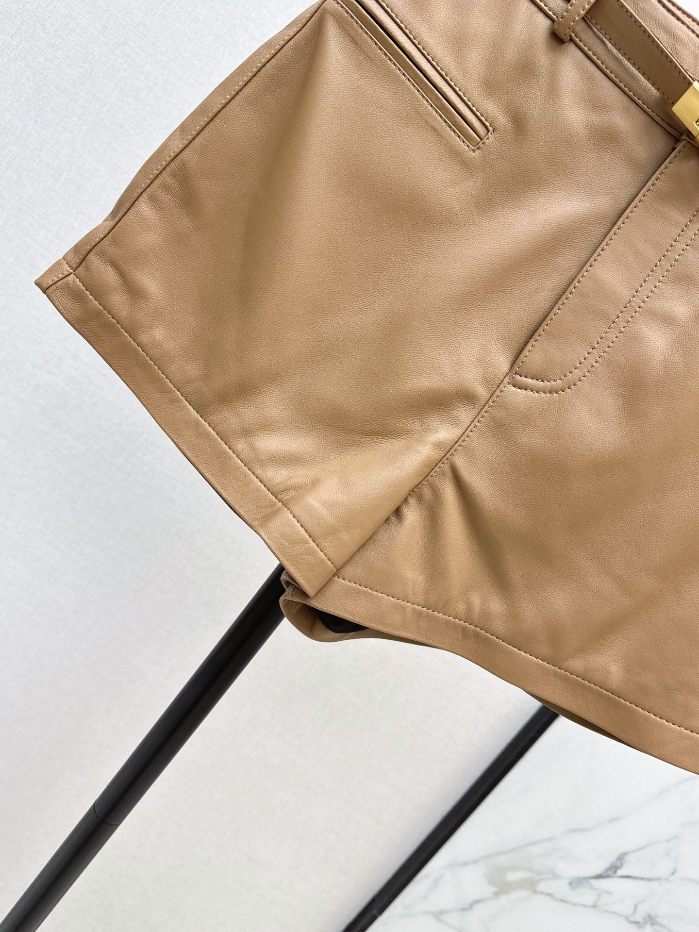 HERMES 26S LEATHER SHORTS 791