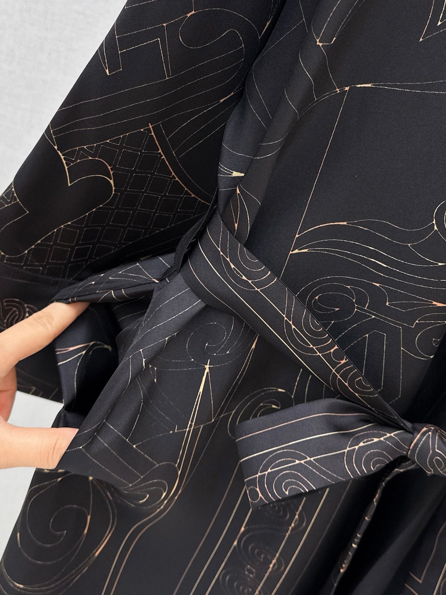 HERMES 26S PRINTED SILK DRESS 786