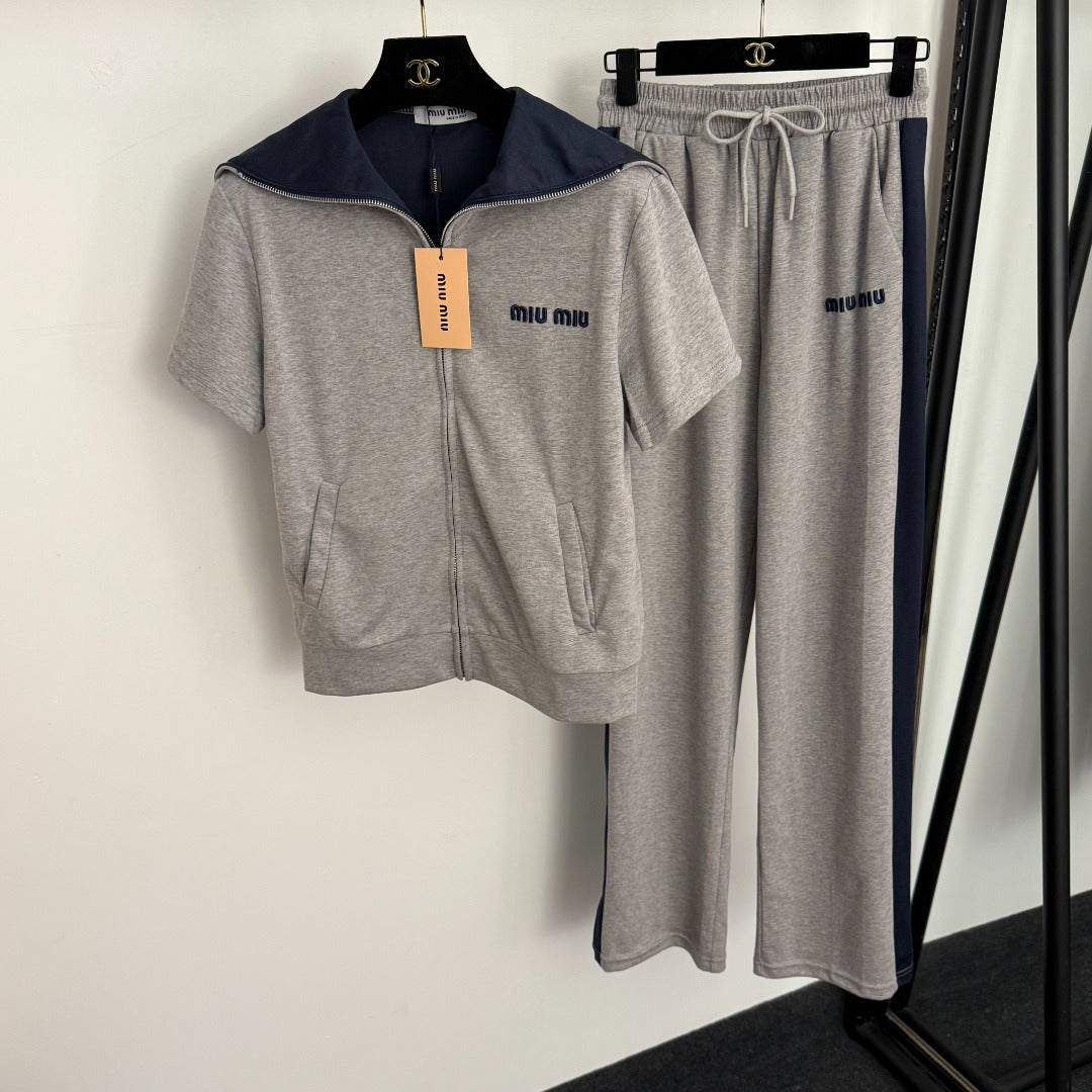 MIUMIU SWEATSUIT STYLE 854