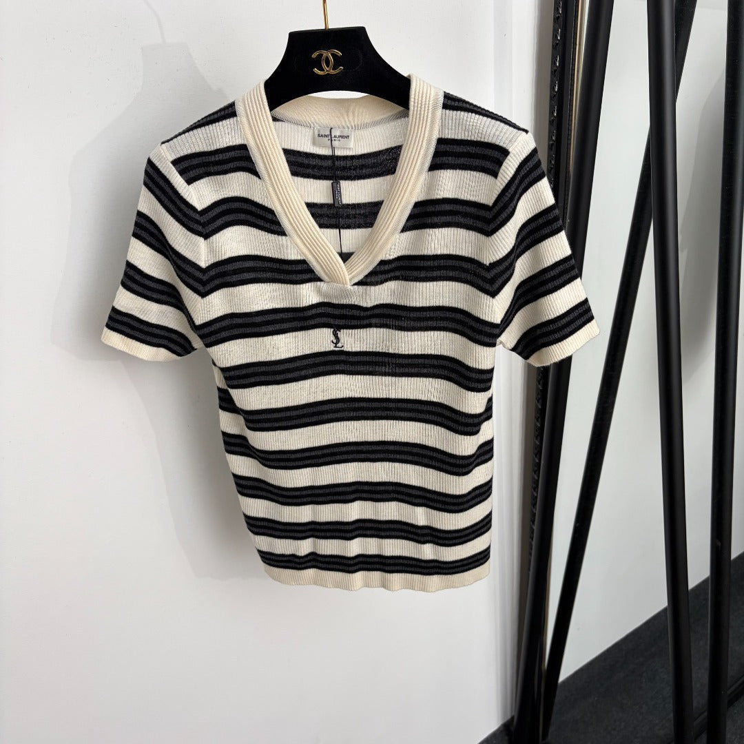 YSL 26S SHORT-SLEEVE V-NECK KNIT TOP 500