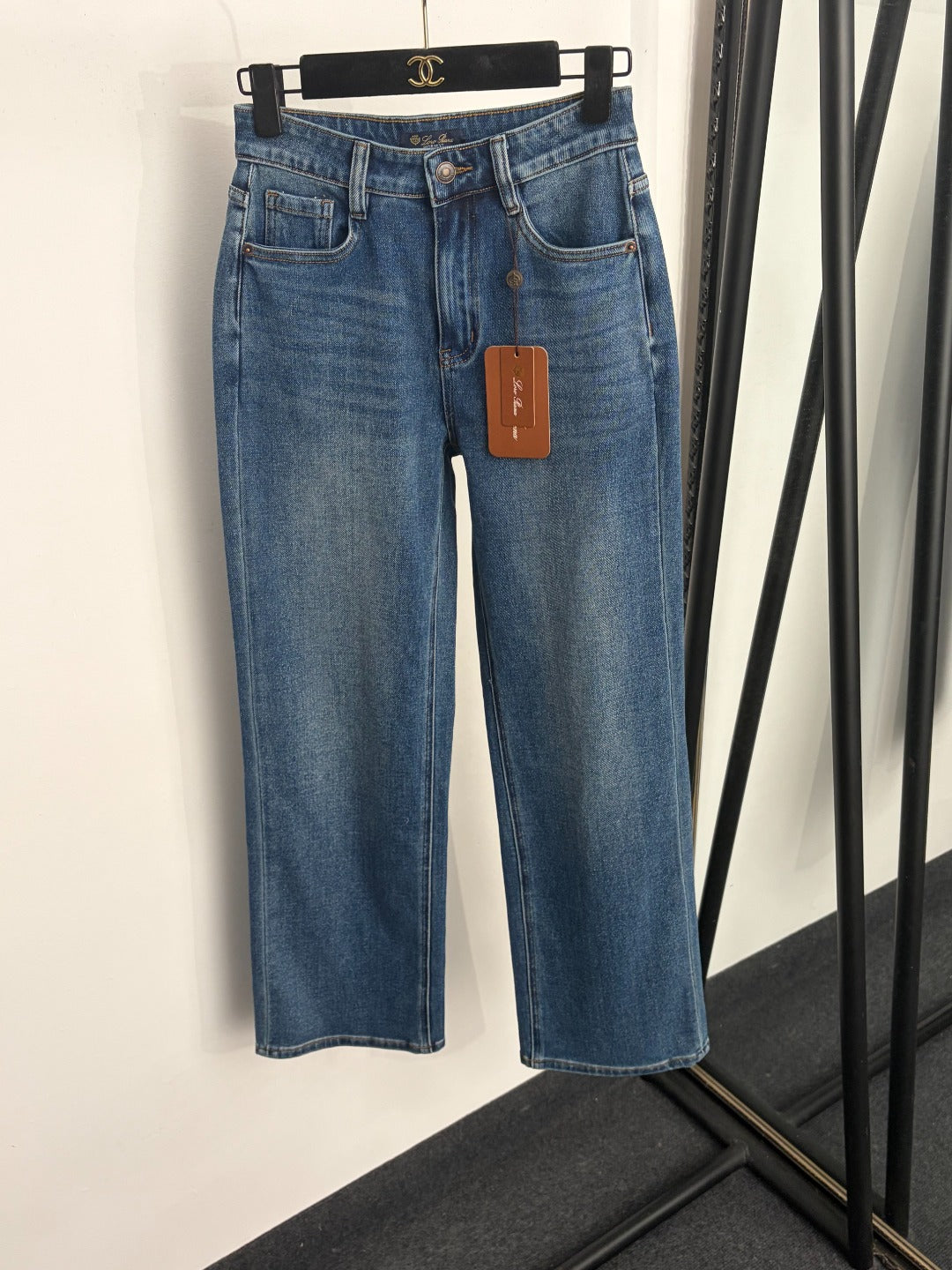 LORO PIANA 26S STRAIGHT-LEG JEANS 896