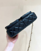 DOUBLE POCKETS FLAP BAG TOP HANDLE 24 IN BLACK LAMBSKIN GOLD HARDWARE