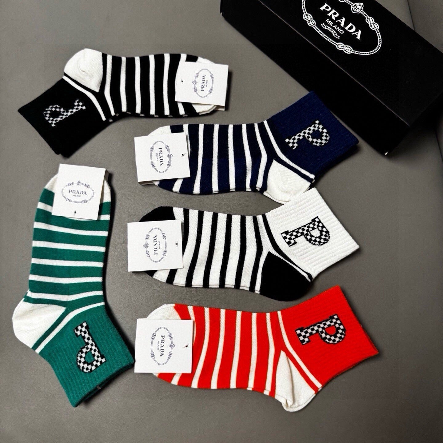 PRADA 26S ANKLE SOCKS 293224 (1 BOX)