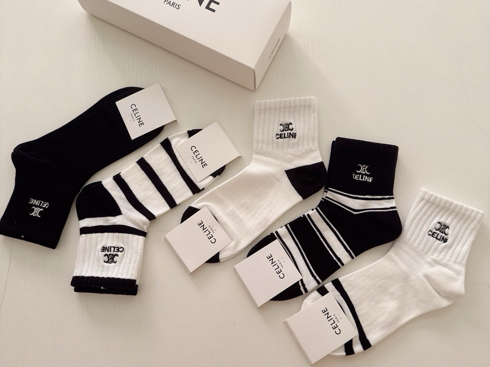 CELINE 26S ANKLE SOCKS 408756 (1 BOX)