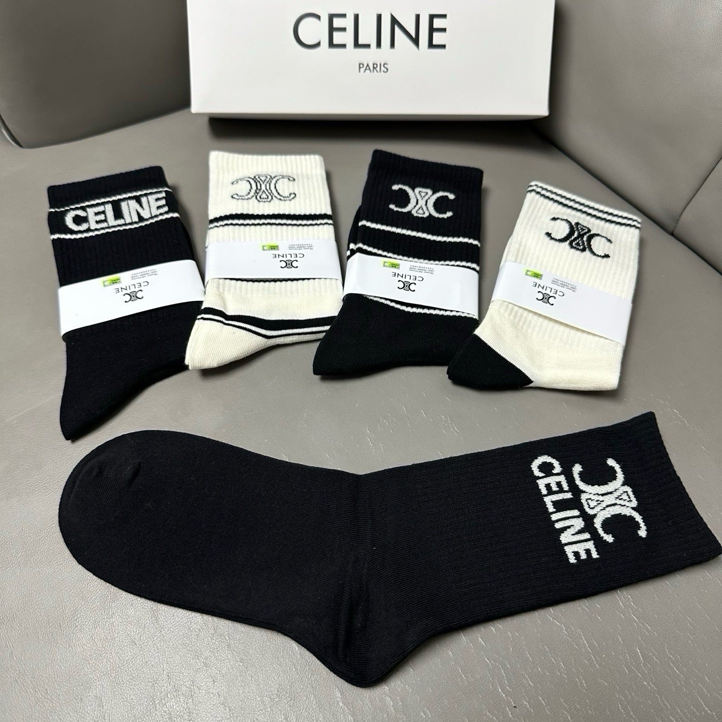 CELINE 26S CREW SOCKS 412449 (1 BOX)