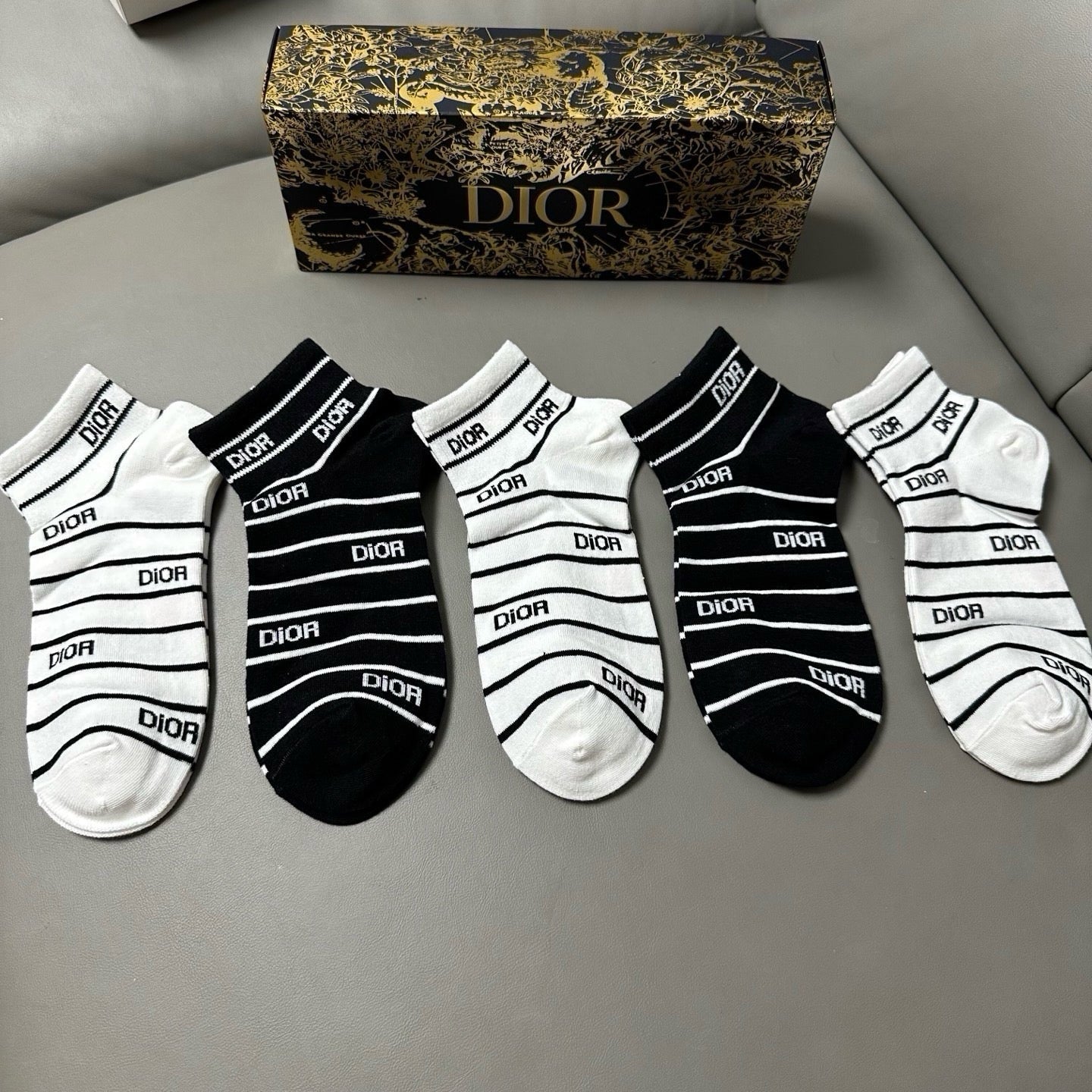 DIOR 26S ANKLE SOCKS 412455 (1 BOX)