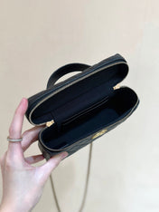 CHANEL 25S VANITY CASE 19 IN BLACK CALFSKIN GOLD HARDWARE