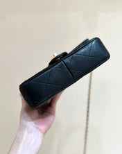 CC MINI TOP HANDLE FLAP BAG 20 IN BLACK CALFSKIN