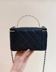CHANEL 25S COCO CRUSH 17 IN BLACK CALFSKIN GOLD HARDWARE