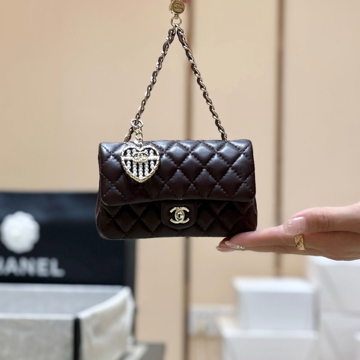25S CHANEL MINI CF BAG 12 IN DARK BROWN LAMBSKIN HEART MODEL