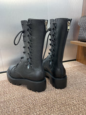 DIOR 25S D-ROAD ANKLE BOOT 45MM IN BLACK GRAINED CALFSKIN
