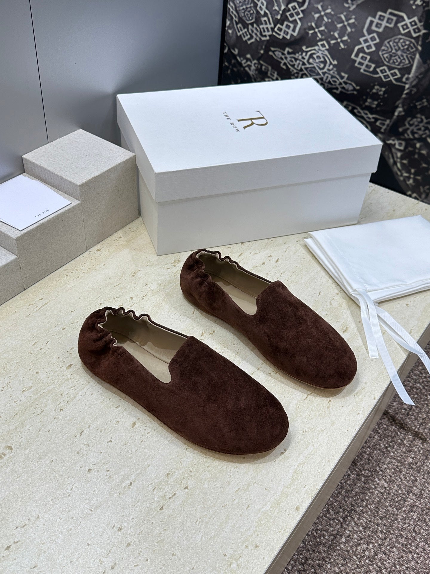 THE ROW 26S BALLET FLATS IN CHOCOLATE BROWN SUEDE