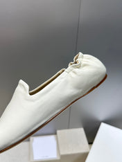 THE ROW 26S BALLET FLATS IN IVORY WHITE CALFSKIN