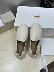 THE ROW 26S BALLET FLATS IN IVORY WHITE CALFSKIN
