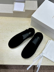 THE ROW 26S BALLET FLATS IN BLACK SUEDE