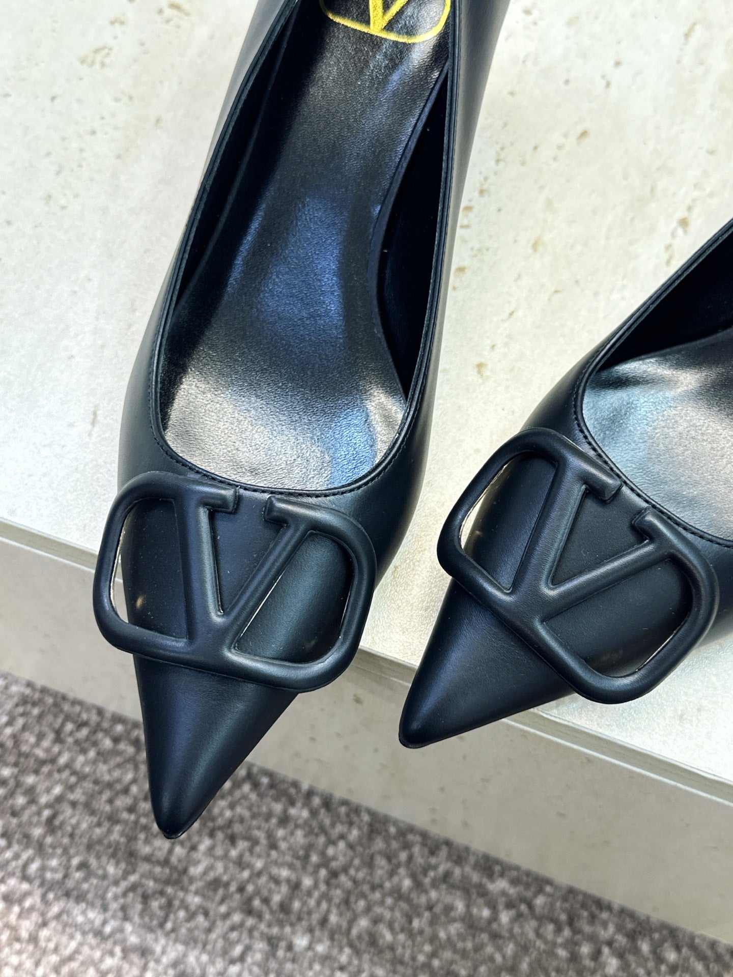VALENTINO 26S HIGH HEELS 40 MM IN BLACK CALFSKIN