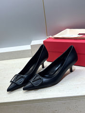 VALENTINO 26S HIGH HEELS 40 MM IN BLACK CALFSKIN