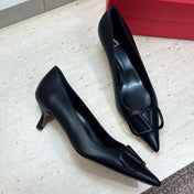 VALENTINO 26S HIGH HEELS 40 MM IN BLACK CALFSKIN