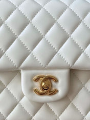 CHANEL 25S CLASSIC FLAP BAG 25 CM IN WHITE LAMBSKIN WITH GOLD HARDWARE