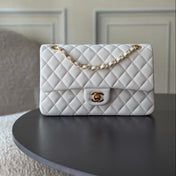 CHANEL 25S CLASSIC FLAP BAG 25 CM IN WHITE LAMBSKIN WITH GOLD HARDWARE