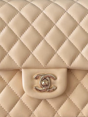 CHANEL 25S CLASSIC FLAP BAG 25 CM IN LIGHT BEIGE LAMBSKIN WITH GOLD HARDWARE