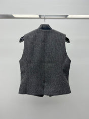 LORO PIANA 26S V-NECK BUTTONED VEST 901