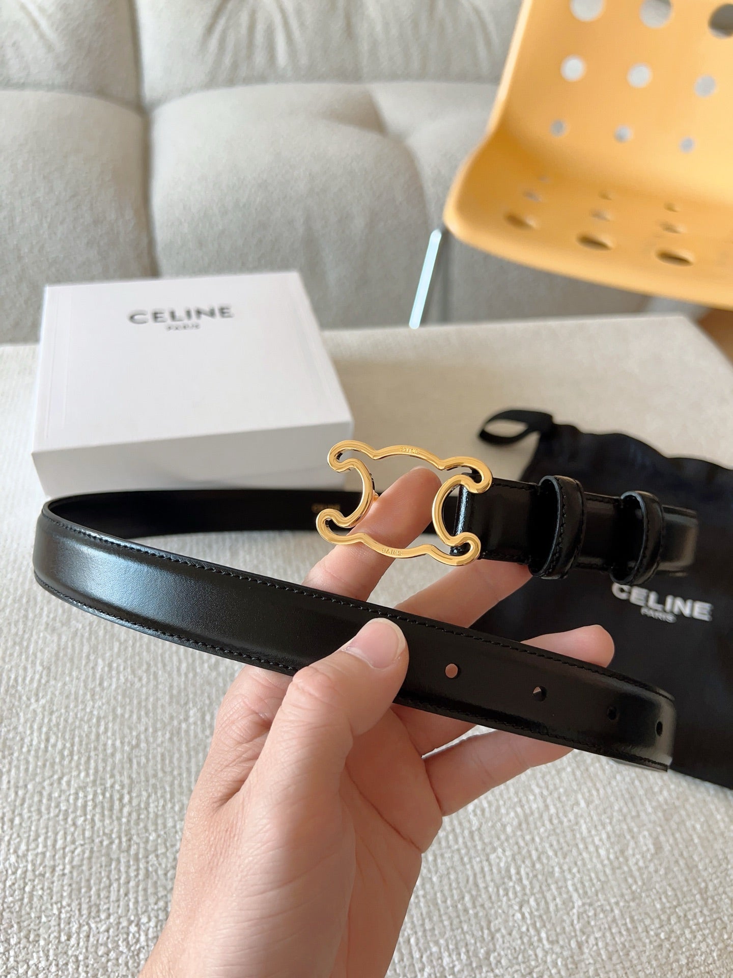 BELT 25MM TRIOMPHE LOGO CUT-OUT IN SMOOTH BLACK CALFSKIN WITH GOLD BUCKLE
