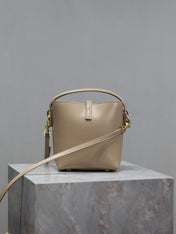 YSL 25S LE 37 BUCKET 15 IN BEIGE CALFSKIN GOLD HARDWARE