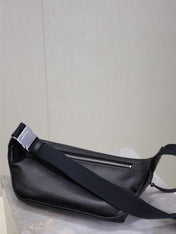 CLASSIC CROSSBODY BAG 26 IN BLACK LAMBSKIN