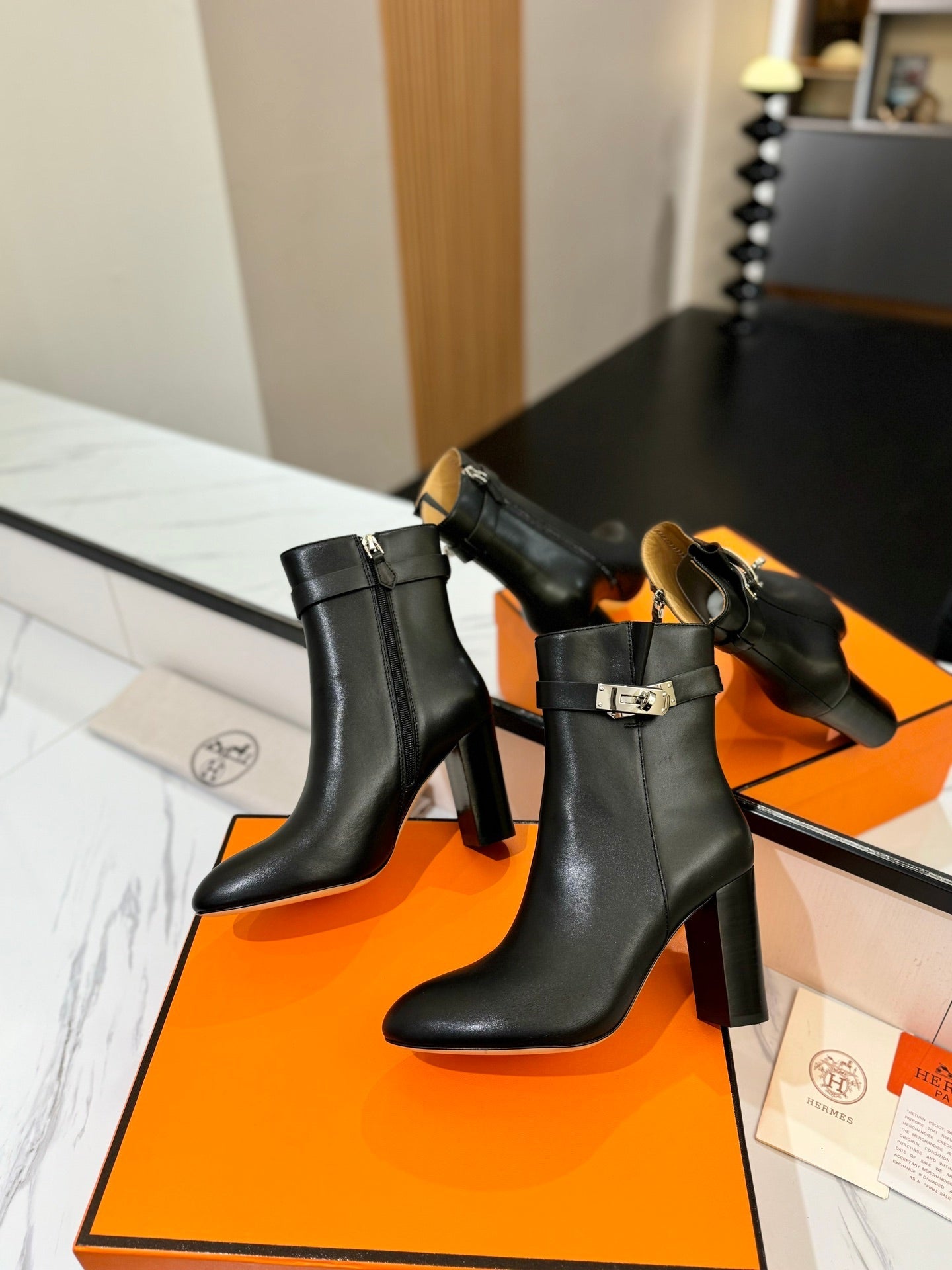HM 26S ANKLE BOOTS 85 MM IN BLACK CALFSKIN