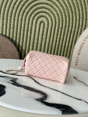 CHANEL 26S CLASSIC QUILTED COSMETIC POUCH 18 IN LIGHT PINK GRAINED CALFSKIN GOLD HARDWARE