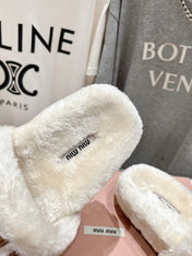 MIUMIU 26S FLAT SLIDES IN CREAM BEIGE SHEARLING