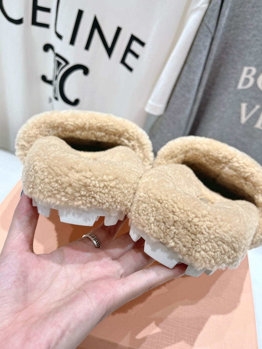 MIUMIU 26S SANDALS IN LIGHT BEIGE SHEARLING WITH LOGO LETTERING
