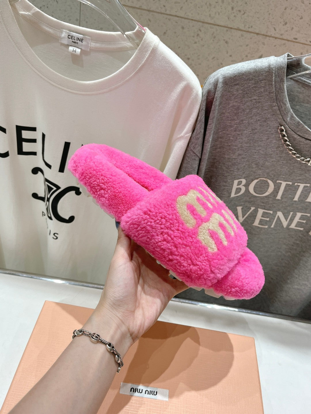 MIUMIU 26S SANDALS IN PINK SHEARLING WITH LOGO LETTERING