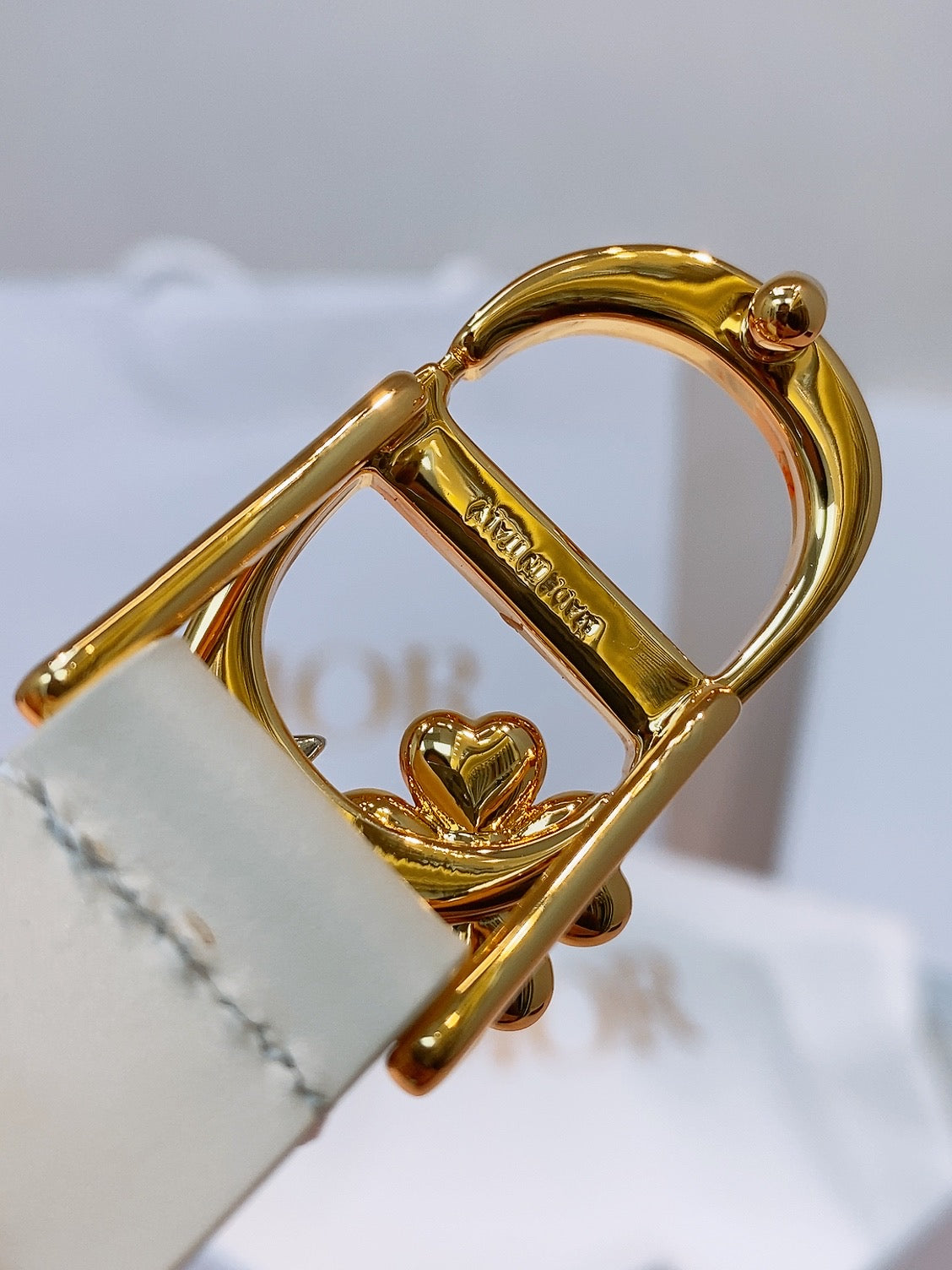 DIOR 26S BELT 20 MM IN CREAM WHITE CALFSKIN 635756