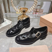 SANDAL BLACK COWHIDE WITH STYLIZED T-STRING
