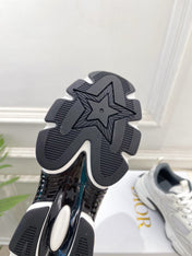 DIOR 26S SNEAKER IN WHITE GREY CALFSKIN AND MESH FABRIC