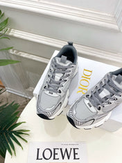 DIOR 26S SNEAKER IN GREY CALFSKIN AND MESH FABRIC