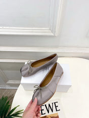 LOEWE 26S SPLIT-TOE BALLET FLATS IN GREY SILK