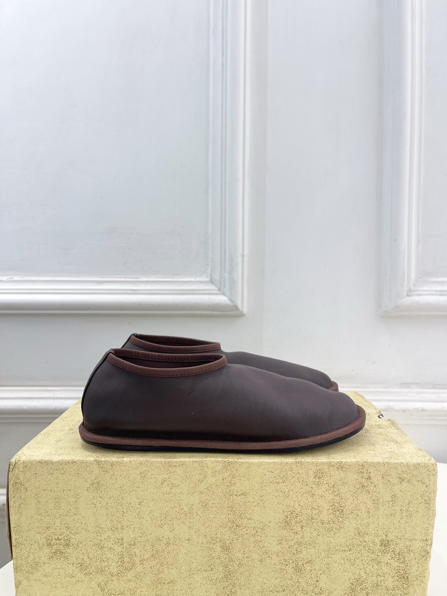 THE ROW 26S SLIP-ON FLATS IN DARK BROWN NAPPA CALFSKIN