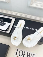 CHANEL 26S THONG SANDALS IN WHITE LAMBSKIN WITH GOLD TONE CC LOGO