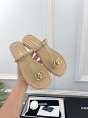 CHANEL 26S THONG SANDALS IN BEIGE LAMBSKIN WITH GOLD TONE CC LOGO