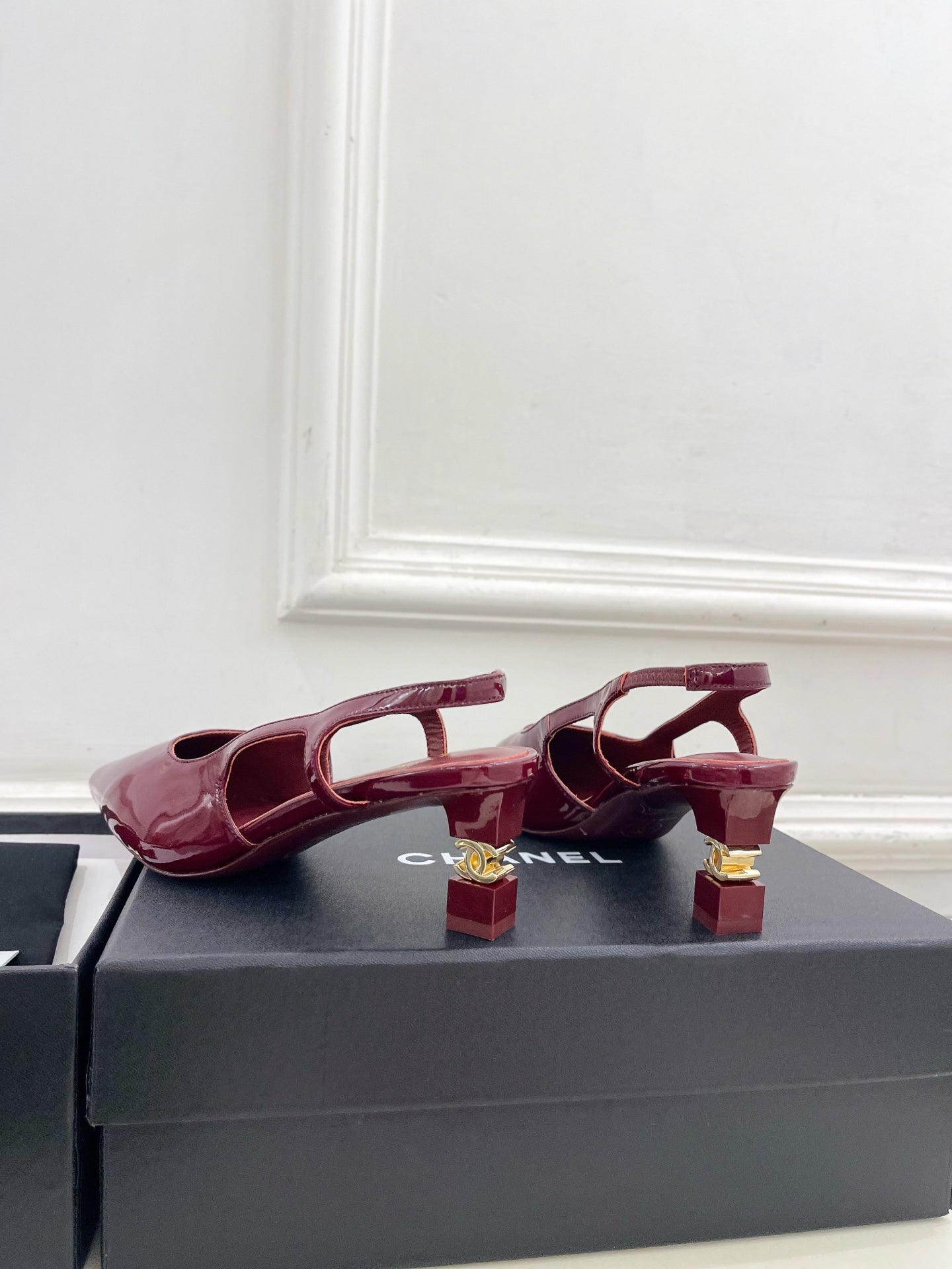 CHANEL 26S POINTED TOE HIGH HEELS 55 MM IN DARK RED PATENT LAMBSKIN