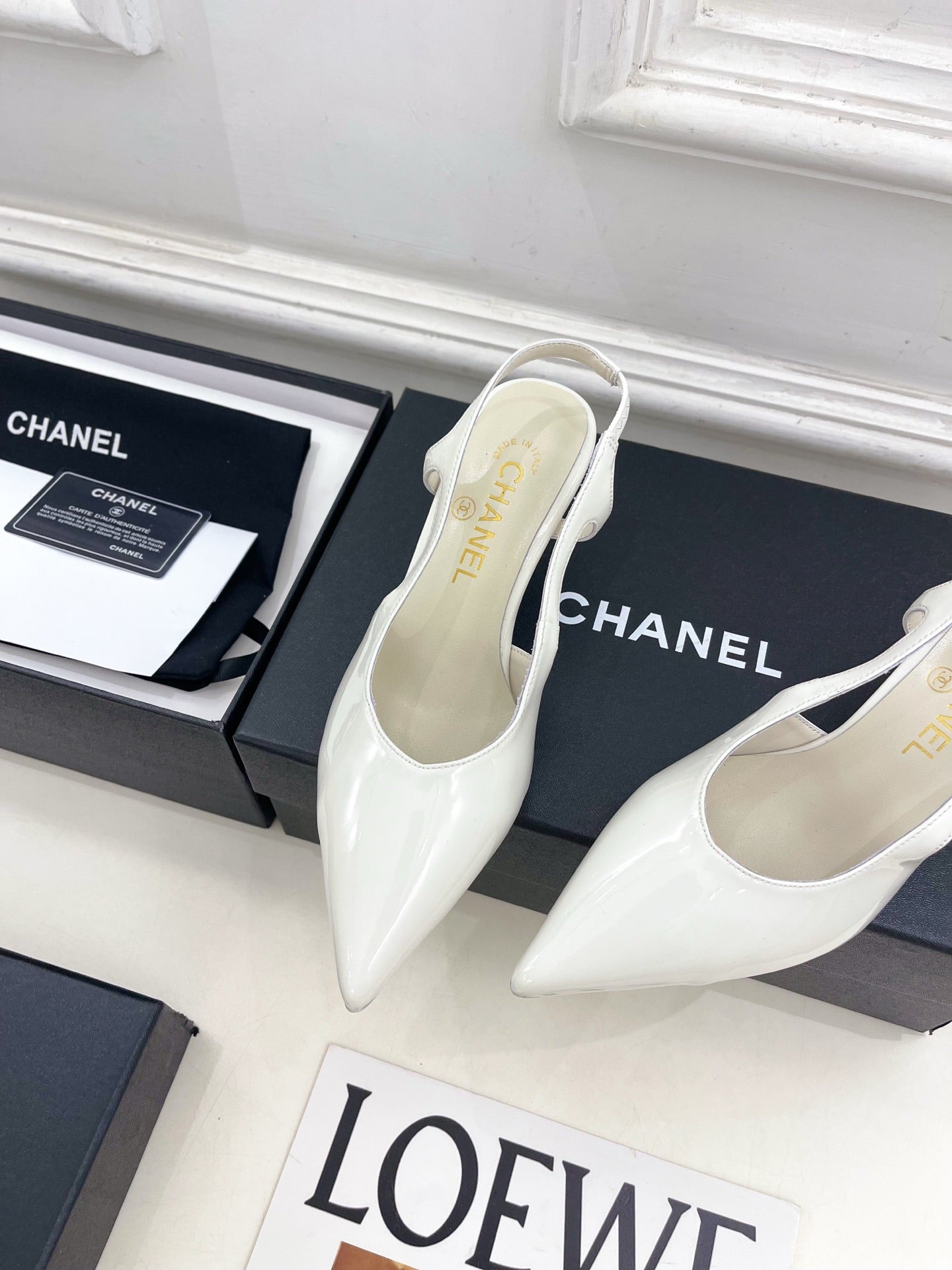 CHANEL 26S POINTED TOE HIGH HEELS 55 MM IN WHITE PATENT LAMBSKIN
